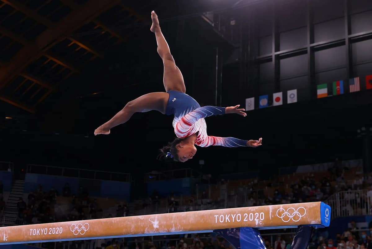 Simone Biles on beam at the 2020 Olympics in Tokyo