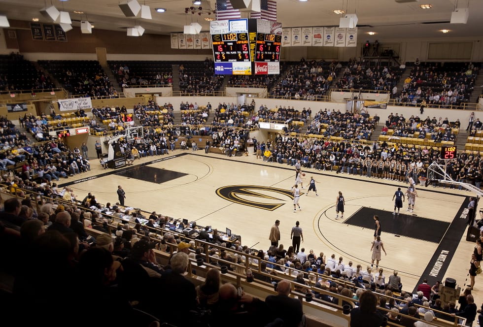 Around Emporia With Emma: ESU Lady Hornets Game